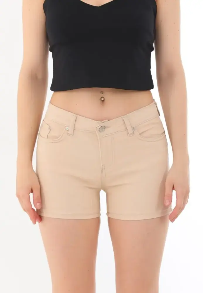 Blugi scurți damă de vară – elastici, mulați, cu buzunare la spate-crem Engros